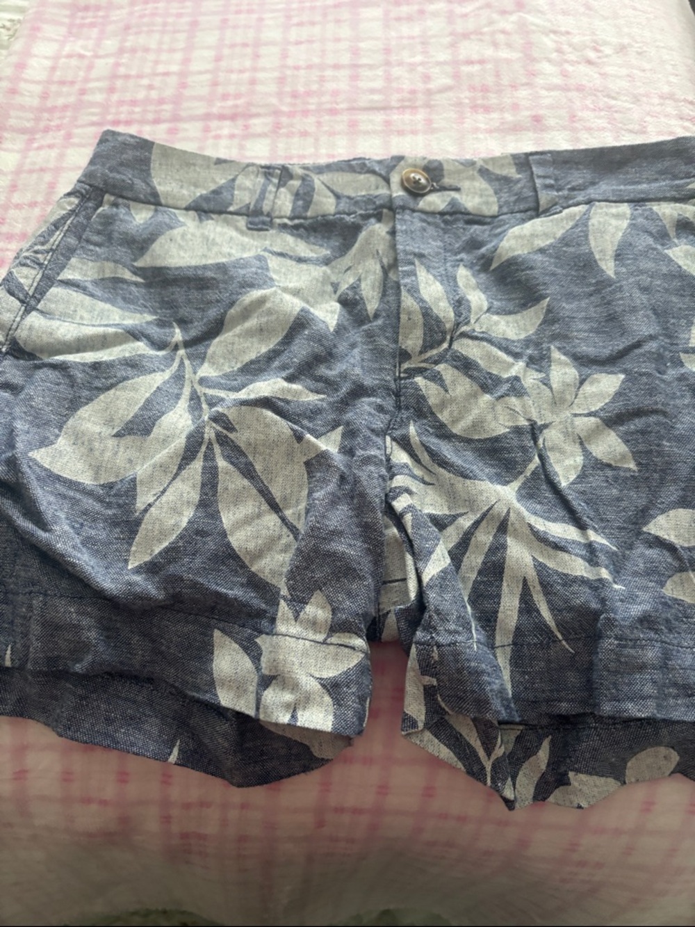 Old Navy Blue Floral Print Linen-Blend Bermuda Shorts